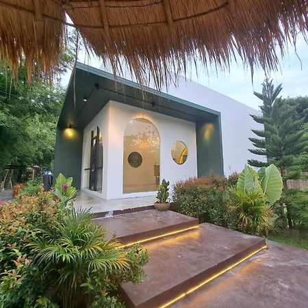 Baan Nai Baan Nok Resort Nakhon Nayok Bagian luar foto