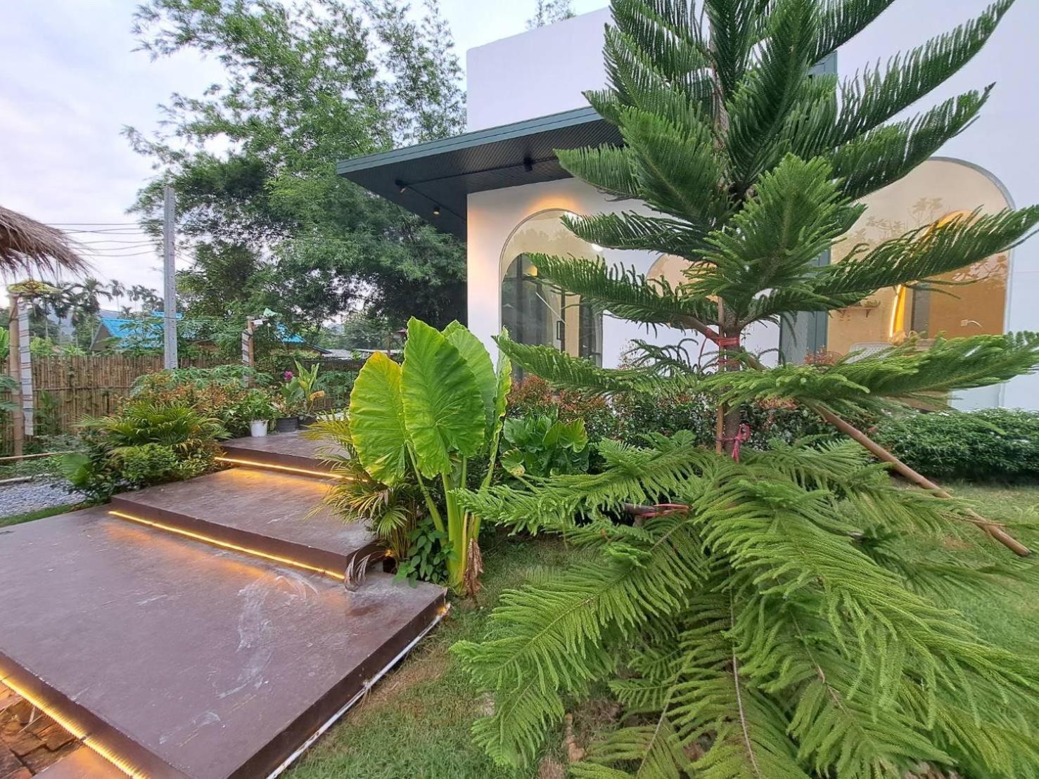 Baan Nai Baan Nok Resort Nakhon Nayok Bagian luar foto