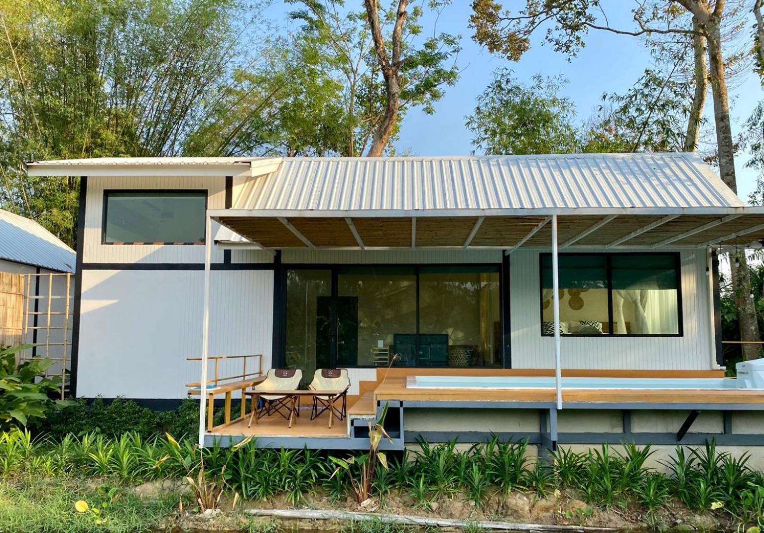 Baan Nai Baan Nok Resort Nakhon Nayok Bagian luar foto