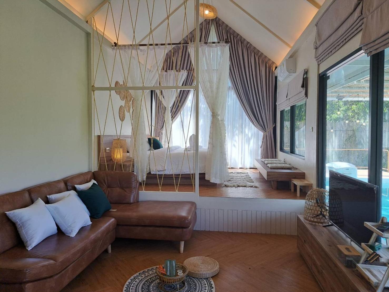 Baan Nai Baan Nok Resort Nakhon Nayok Bagian luar foto